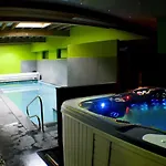 Gite Roche Des Ducs Piscine Toute L'Annee, Spa Sauna Hammam Acces Illimite