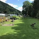 Апарт-отель Gite Roche Des Ducs Piscine Toute L'Annee, Spa Sauna Hammam Acces Illimite Rochesson