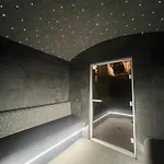 Апарт-отель Gite Roche Des Ducs Piscine Toute L'Annee, Spa Sauna Hammam Acces Illimite 4*