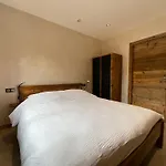 Roche Des Ducs Piscine Toute L'annee, Sauna Hammam Acces Illimite מלון דירות Rochesson
