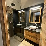 Gite Roche Des Ducs Piscine Toute L'Annee, Spa Sauna Hammam Acces Illimite 4*