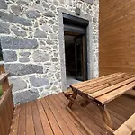 Gite Roche Des Ducs Piscine Toute L'Annee, Spa Sauna Hammam Acces Illimite Апарт-отель Rochesson