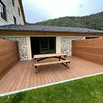 Апарт-отель Gite Roche Des Ducs Piscine Toute L'Annee, Spa Sauna Hammam Acces Illimite Rochesson