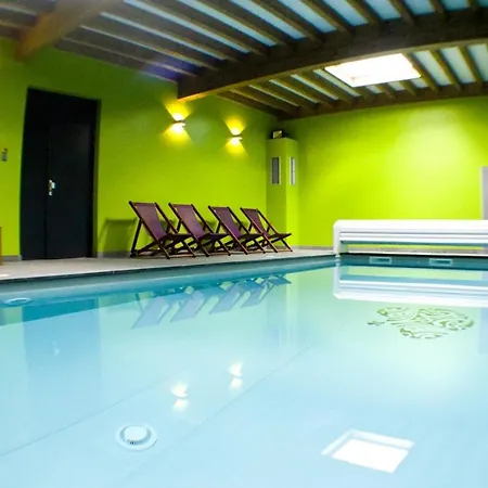 Aparthotel Roche Des Ducs Avec Piscine Toute L'annee, Spa, Sauna, Hammam Rochesson