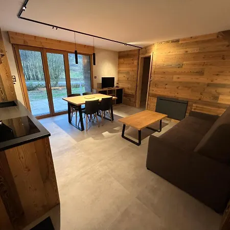 Roche Des Ducs Piscine Toute L'annee, Sauna Hammam Acces Illimite 4* Rochesson