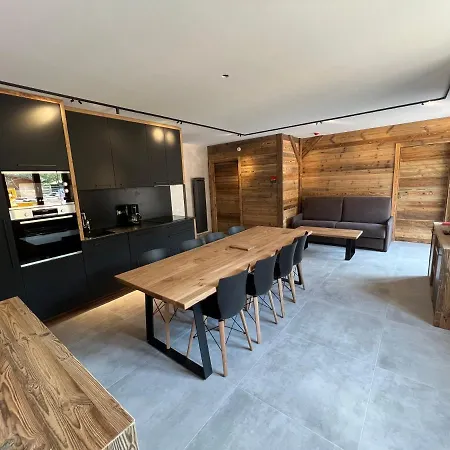 Roche Des Ducs Avec Piscine Toute L'année, Spa, Sauna, Hammam Apartahotel 4*