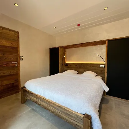 Roche Des Ducs Avec Piscine Toute L'année, Spa, Sauna, Hammam