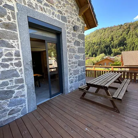 Roche Des Ducs Avec Piscine Toute L'annee, Spa, Sauna, Hammam * Rochesson