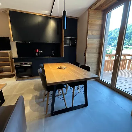 Roche Des Ducs Avec Piscine Toute L'annee, Spa, Sauna, Hammam *