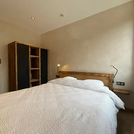 Roche Des Ducs Avec Piscine Toute L'année, Spa, Sauna, Hammam 4* Rochesson