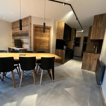 Roche Des Ducs Avec Piscine Toute L'année, Spa, Sauna, Hammam Rochesson