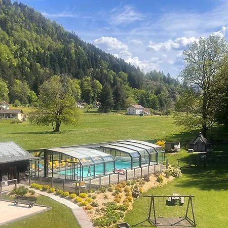 Roche Des Ducs Piscine Toute L'annee, Sauna Hammam Acces Illimite מלון דירות Rochesson