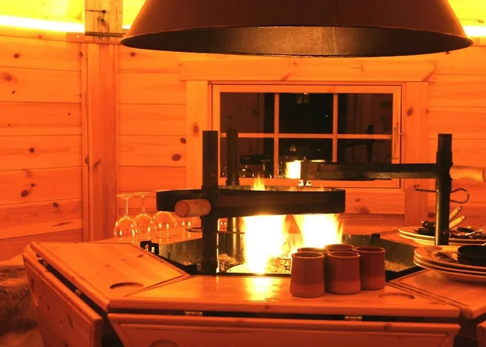 Roche Des Ducs Avec Piscine Toute L'annee, Spa, Sauna, Hammam 4* Rochesson