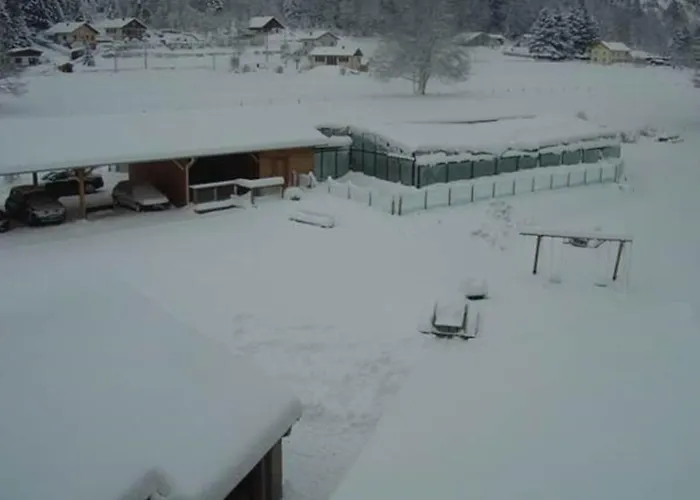 Roche Des Ducs Avec Piscine Toute L'annee, Spa, Sauna, Hammam Rochesson