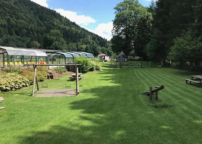 아파트호텔 Roche Des Ducs Avec Piscine Toute L'annee, Spa, Sauna, Hammam Rochesson