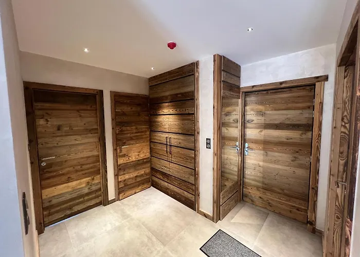 Roche Des Ducs Avec Piscine Toute L'annee, Spa, Sauna, Hammam