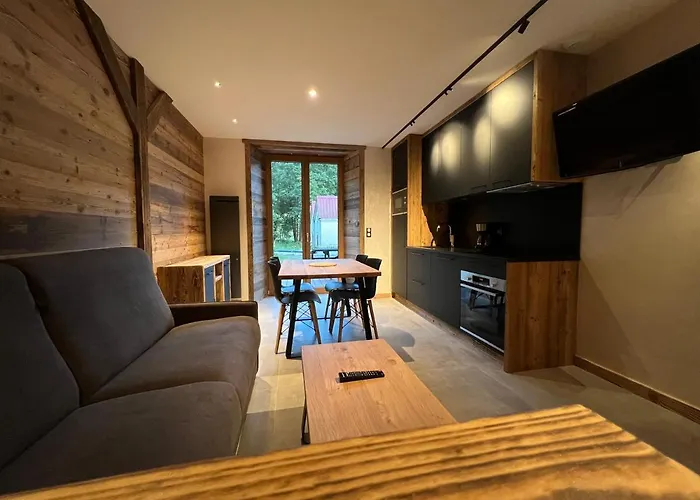 Roche Des Ducs Avec Piscine Toute L'annee, Spa, Sauna, Hammam Rochesson