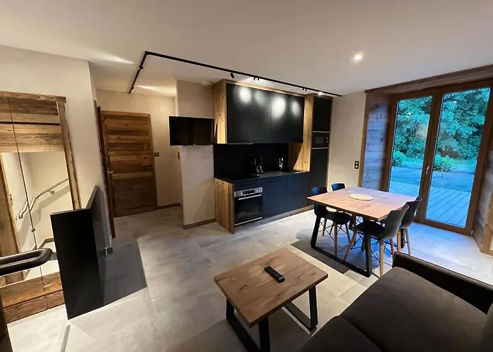 Roche Des Ducs Avec Piscine Toute L'annee, Spa, Sauna, Hammam