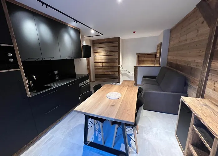 Roche Des Ducs Avec Piscine Toute L'annee, Spa, Sauna, Hammam Rochesson