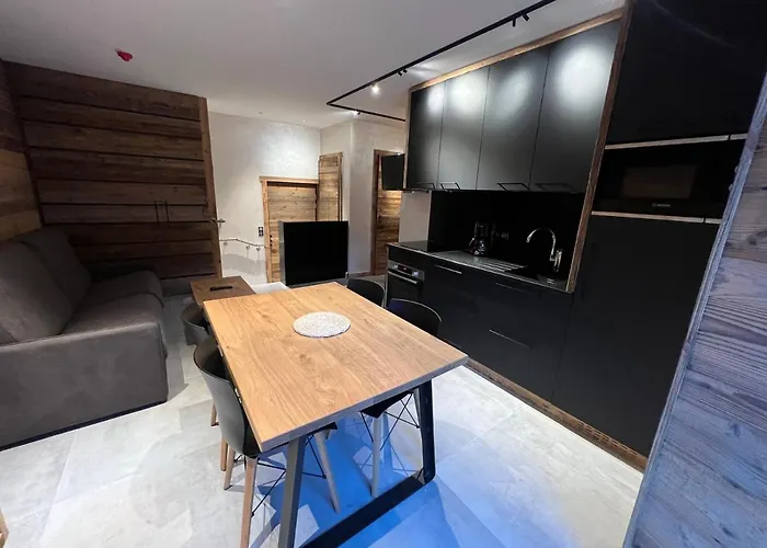 Roche Des Ducs Avec Piscine Toute L'annee, Spa, Sauna, Hammam Rochesson