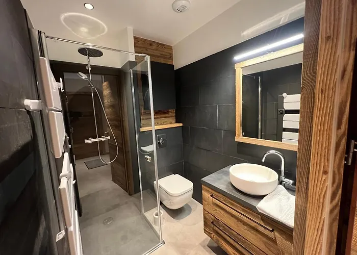 Roche Des Ducs Avec Piscine Toute L'annee, Spa, Sauna, Hammam Rochesson