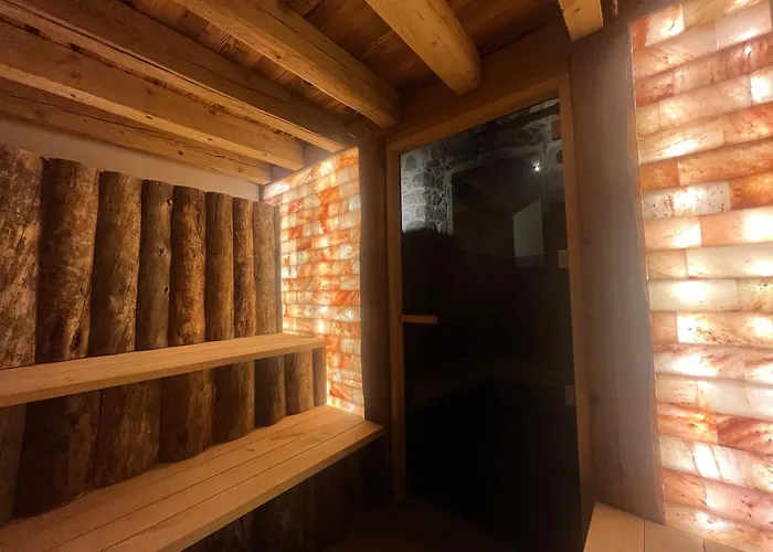 Roche Des Ducs Avec Piscine Toute L'annee, Spa, Sauna, Hammam Rochesson