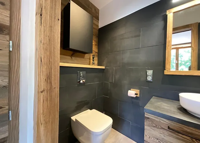 Roche Des Ducs Avec Piscine Toute L'annee, Spa, Sauna, Hammam