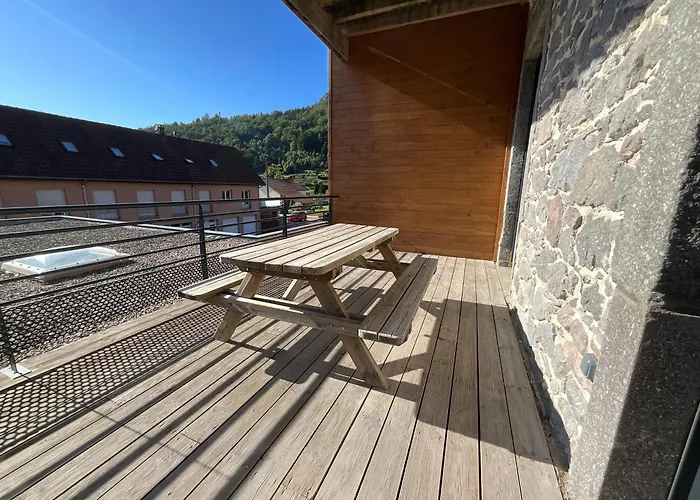 Roche Des Ducs Avec Piscine Toute L'annee, Spa, Sauna, Hammam Rochesson