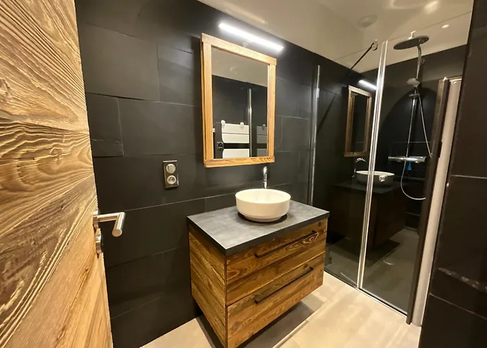 아파트호텔 Roche Des Ducs Avec Piscine Toute L'annee, Spa, Sauna, Hammam Rochesson