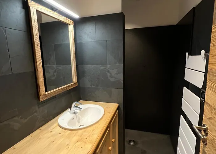 Roche Des Ducs Avec Piscine Toute L'annee, Spa, Sauna, Hammam Aparthotel Rochesson