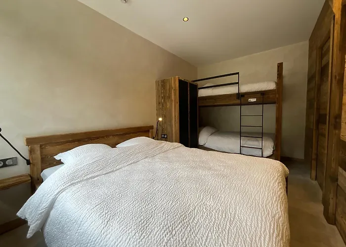 Roche Des Ducs Avec Piscine Toute L'annee, Spa, Sauna, Hammam 4*