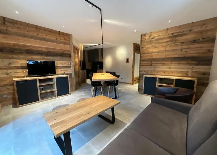 Roche Des Ducs Avec Piscine Toute L'annee, Spa, Sauna, Hammam 4* Rochesson