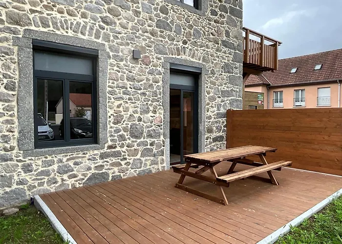 Roche Des Ducs Avec Piscine Toute L'annee, Spa, Sauna, Hammam 4*