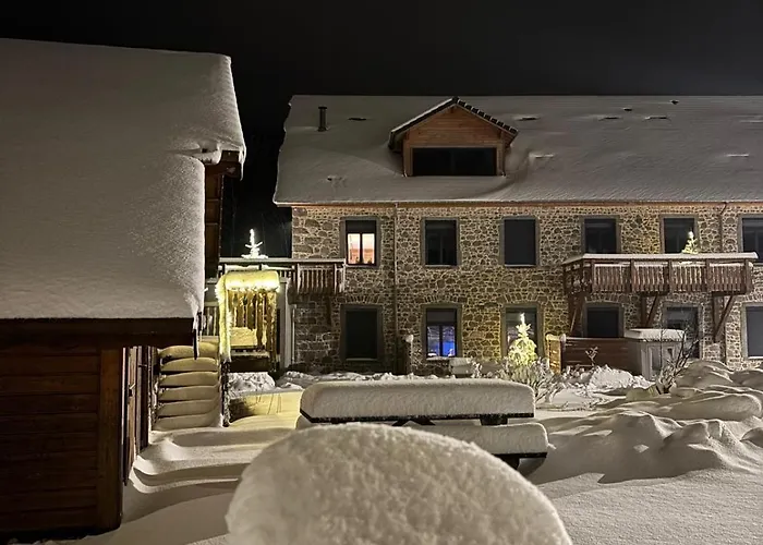 Roche Des Ducs Avec Piscine Toute L'annee, Spa, Sauna, Hammam